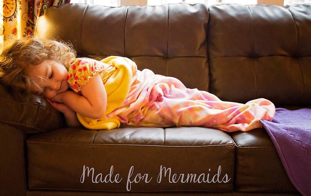 Mermaid tail blanket for children and dolly
