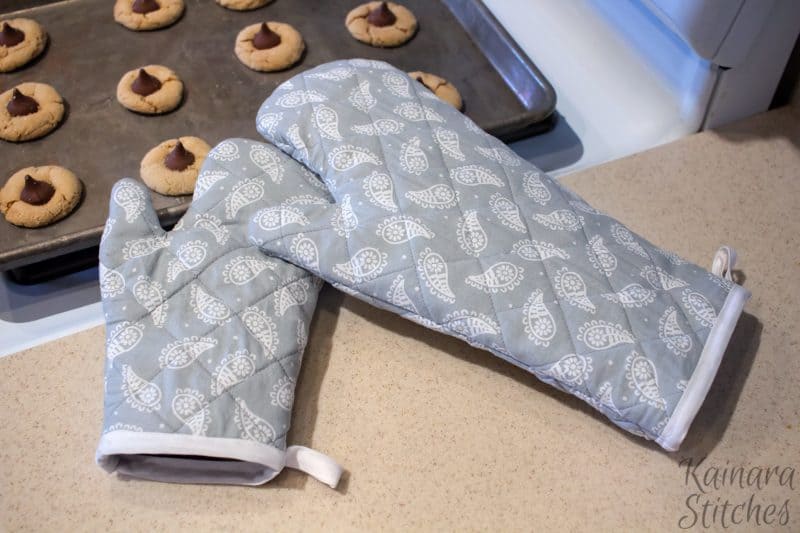  Mermaids Oven Mitts Pot Holder Set Heat Resistant Oven Gloves Hotpads  Kitchen Mittens 2-Piece Set Hot Pads and Oven Mitts for Cooking Baking  Kitchen BBQ Housewarming Gifts : Home & Kitchen