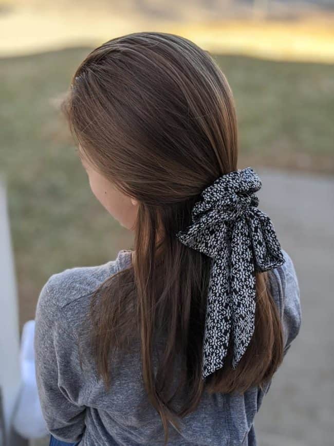 Scarf and Bow Pattern
